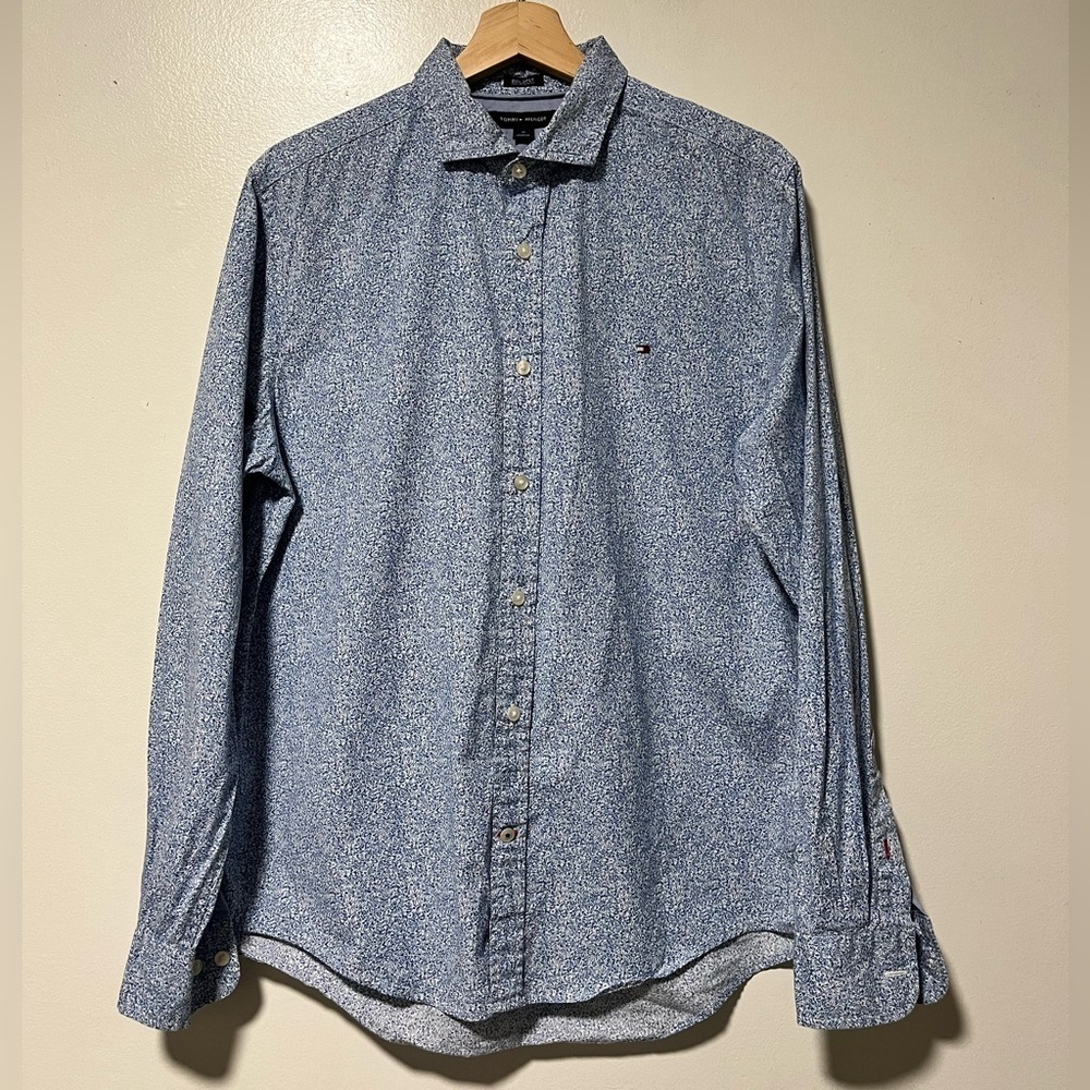 Tommy Hilfiger Men’s Button-Down Shirt – Blue Floral Print, Size Medium